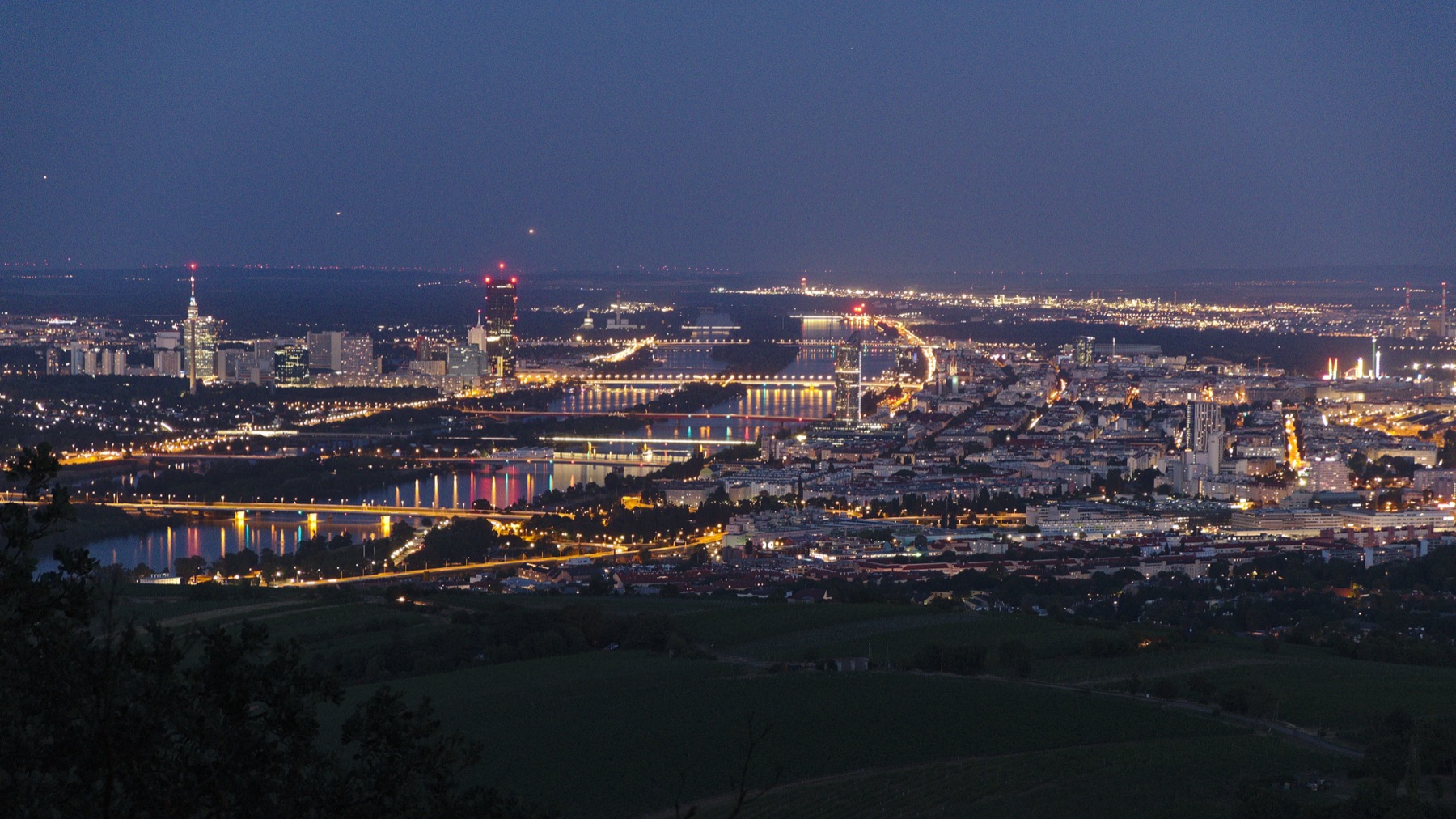 Vienna skyline from Kahlenberg viewpoint at night — photo guide by Best Alex Shots