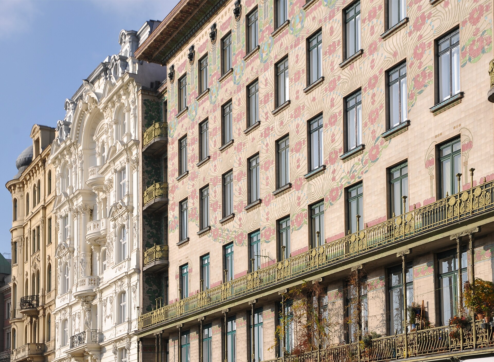 Otto Wagner Majolikahaus and Medaillonhaus floral Art Nouveau facades, Vienna